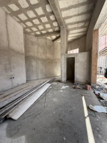 Tirane, shitet Kati 0, 48 m² 173.000 € (RRUGA MIHAL GRAMENO)