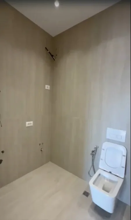 Tirane, shitet apartament 2+1+Ballkon , 118 m² 330.000 € (21 Dhjetori)