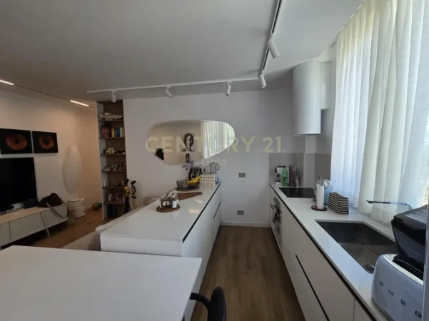 Dhermi - Palase, shitet apartament 3+1+Ballkon Kati 2, 156 m² 850.000 € 