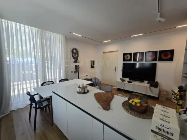 Dhermi - Palase, shitet apartament 3+1+Ballkon Kati 2, 156 m² 850.000 € 