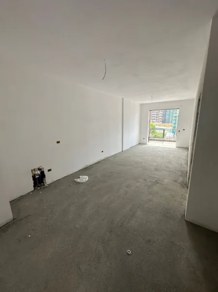 Tirane, shitet 1+1 , 81 m² 97.560 € (Paskuqan)