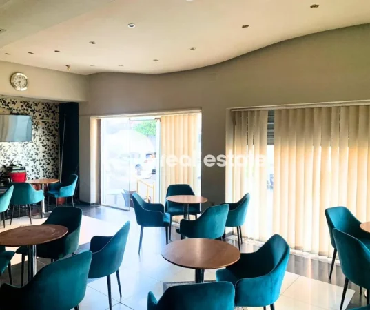 Shkoder, shitet ambjent biznesi Kati 1, 74 m² (DERGUT)