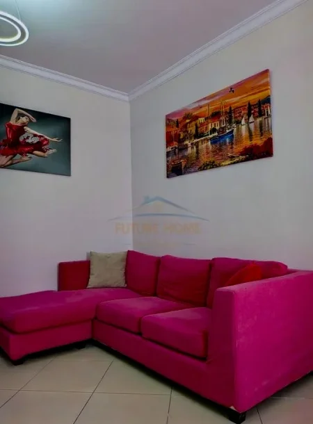 Tirane, jepet me qera apartament 1+1 , 40 m² 500 € 