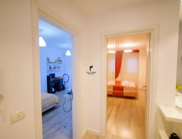 Tirane, jepet me qera apartament 2+1 Kati 5, 105 m² 900 € (BULEVARDI BAJRAM CURRI)