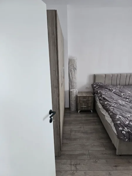 Tirane, jepet me qera apartament 1+1 Kati 2, (PASKUQAN)