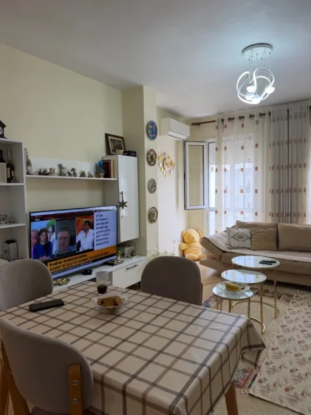 Tirane, shitet apartament 1+1+Ballkon Kati 3, 69 m² 154.000 € 