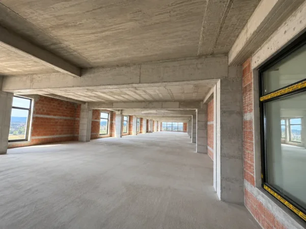 Tirane, jepet me qera magazine , 2.000 m² 8.000 € (Kamez, Kapanon me qera)