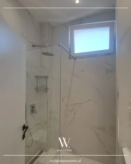 Durres, jepet me qera apartament 2+1 , 100 m² 1.000 € (Plazh, Lagja 13)