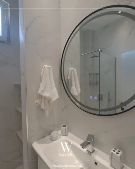Durres, jepet me qera apartament 2+1 , 100 m² 1.000 € (Plazh, Lagja 13)