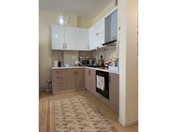 Tirane, shitet apartament 1+1 Kati 3, 69 m² 154.000 € (Koopshti zoologjik)