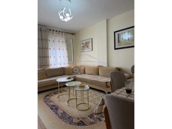 Tirane, shitet apartament 1+1 Kati 3, 69 m² 154.000 € (Koopshti zoologjik)