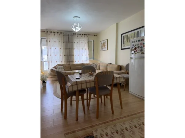 Tirane, shitet apartament 1+1 Kati 3, 69 m² 154.000 € (Koopshti zoologjik)