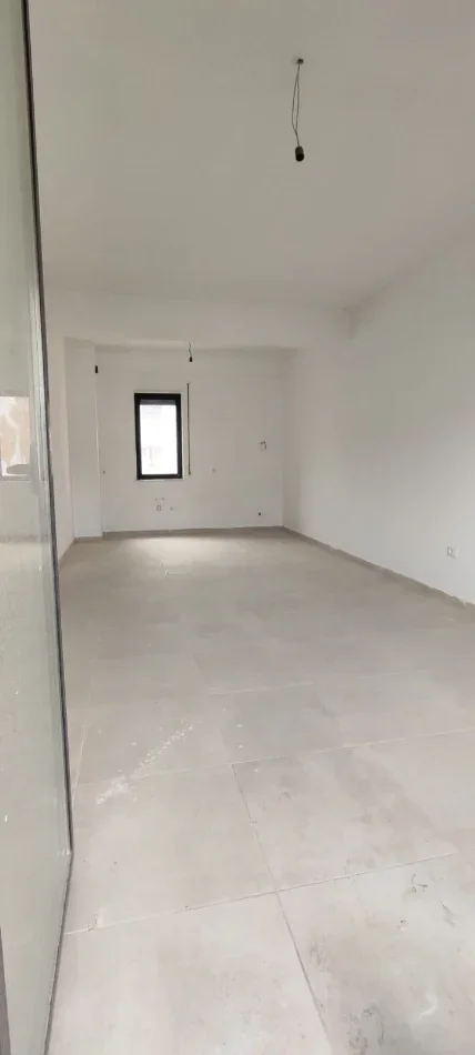 Tirane, shitet apartament duplex 4+1+Ballkon Kati 3, 207 m² 395.000 € (Kodra e Diellit)