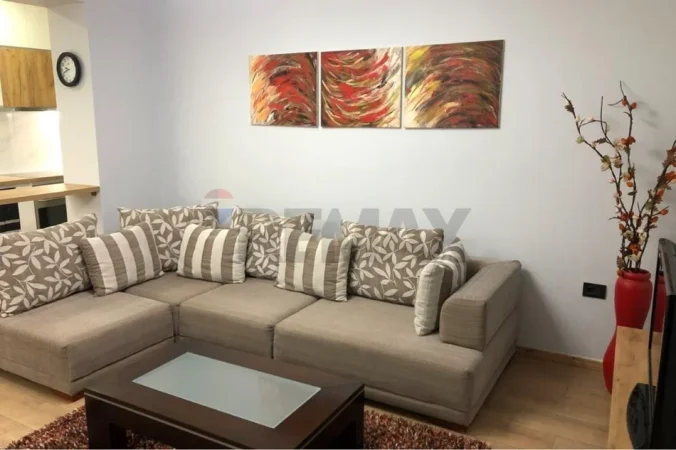 Tirane, jepet me qera apartament 1+1 Kati 1, 69 m² 650 € 