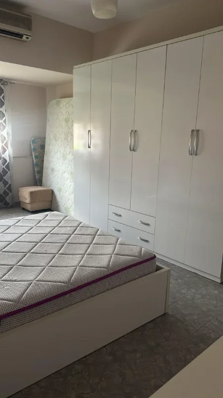 Tirane, jepet me qera apartament 2+1 Kati 4, (rruga e durresit)