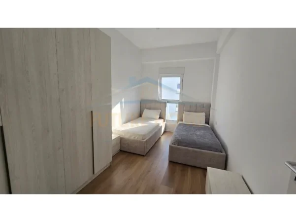 Tirane, jepet me qera apartament 2+1 Kati 7, 86 m² 500 € (Ali Demi, Tirana.)