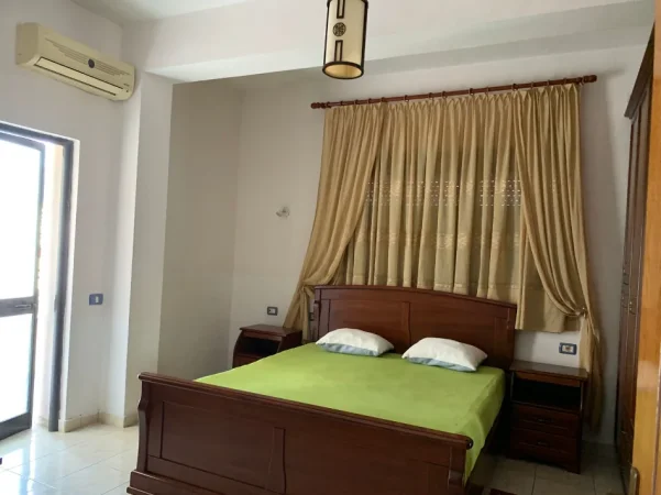 Tirane, jepet me qera apartament 2+1 Kati 2, 150 m² 450 € (kodra e priftit)