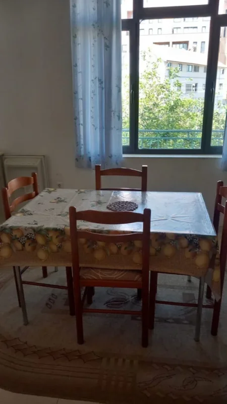 Tirane, jepet me qera apartament 2+1 Kati 2, 100 m² 400 € (Rruga Bajram Allaraj)
