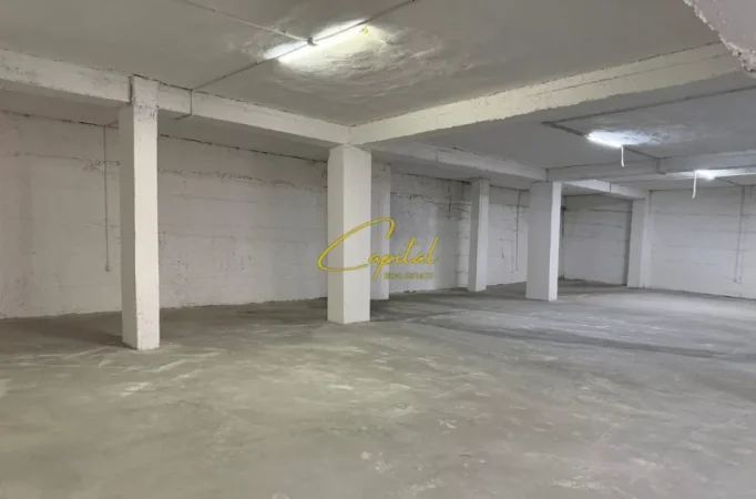 Tirane, jepet me qera magazine Kati 0, 500 m² 2.000 € (SHKOZE)