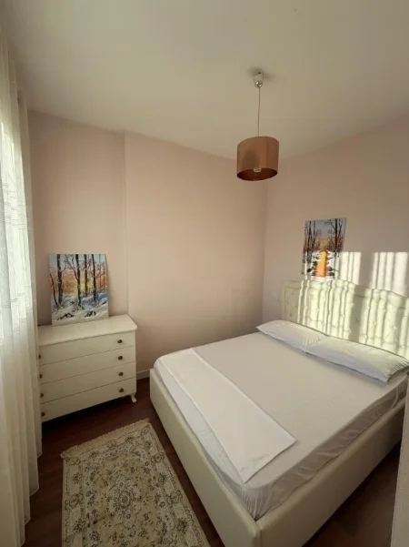 Durres, jepet me qera apartament 2+1 , 68 m² 700 € 