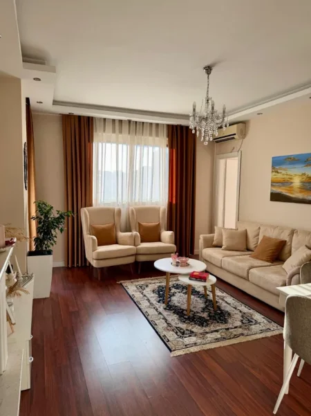 Durres, jepet me qera apartament 2+1 , 68 m² 700 € 
