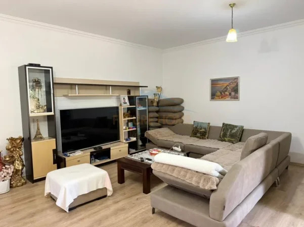 Tirane, shes apartament 1+1 Kati 1, 104 m² 220.000 € 