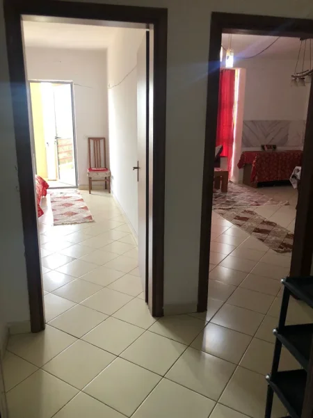 Tirane, jepet me qera apartament 1+1+Ballkon , 70 m² 400 € (Astir, tek Artisti)