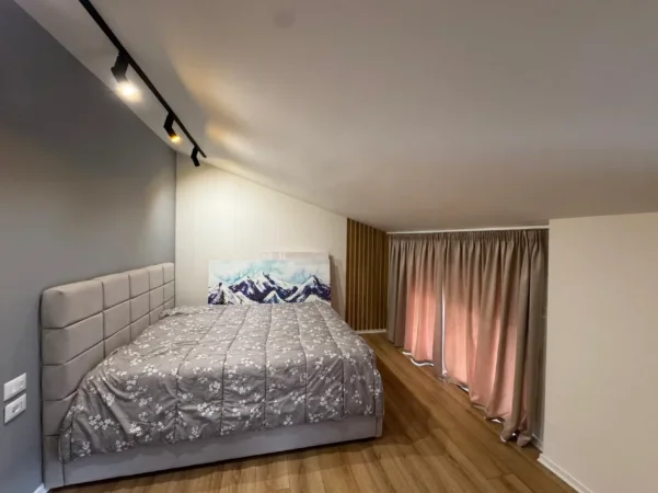 Tirane, jepet me qera apartament Kati 3, 110 m² 1.100 € (Secret Garden prane TEG)