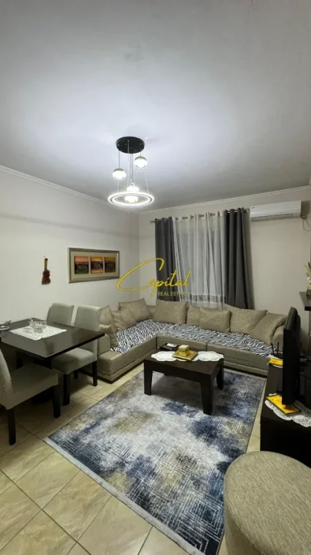 Tirane, jepet me qera apartament 2+1 Kati 5, 85 m² 500 € (ASTIR)