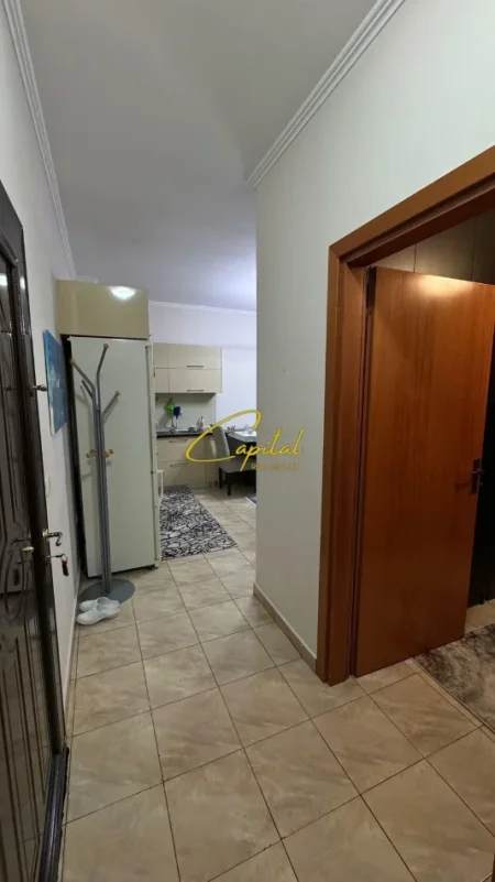 Tirane, jepet me qera apartament 2+1 Kati 5, 85 m² 500 € (ASTIR)