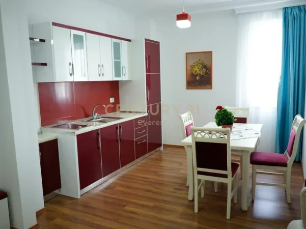 Tirane, jepet me qera hotel Kati 5, 8.079 m² 45.000 € (Farke)