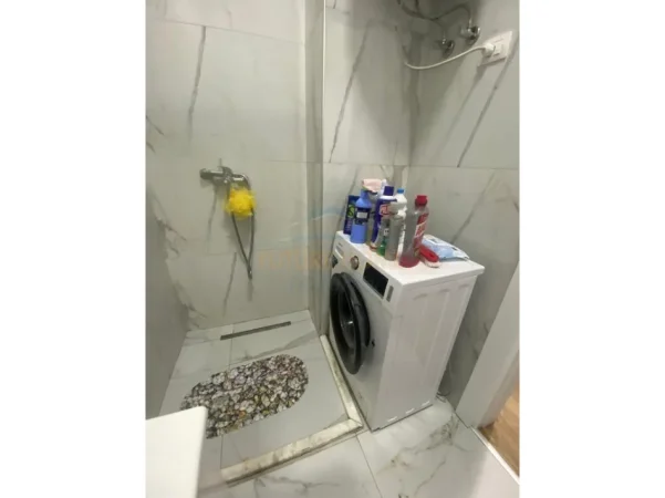 jepet me qera apartament 1+1+Ballkon Kati 1, 70 m² 500 € (LIQENI I THATE)