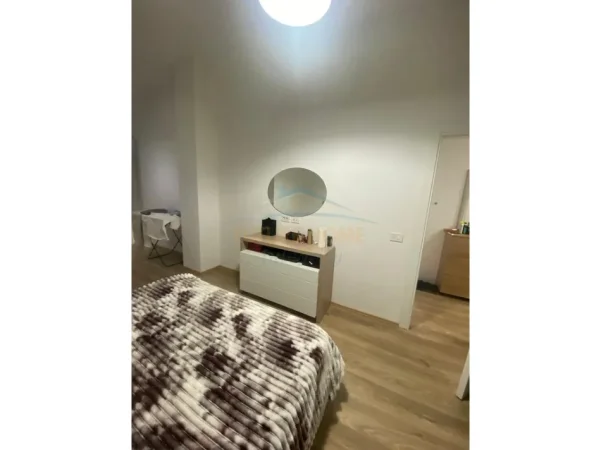 jepet me qera apartament 1+1+Ballkon Kati 1, 70 m² 500 € (LIQENI I THATE)