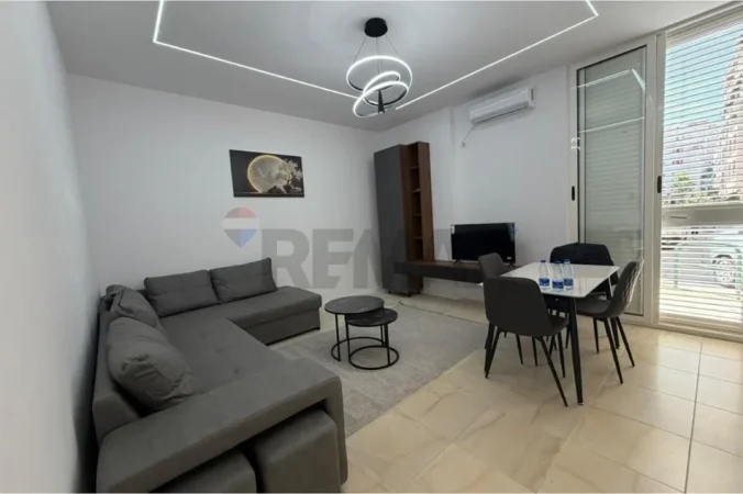 Kodra e Diellit, Shitet Apartament 1+1 - 130.000 Euro