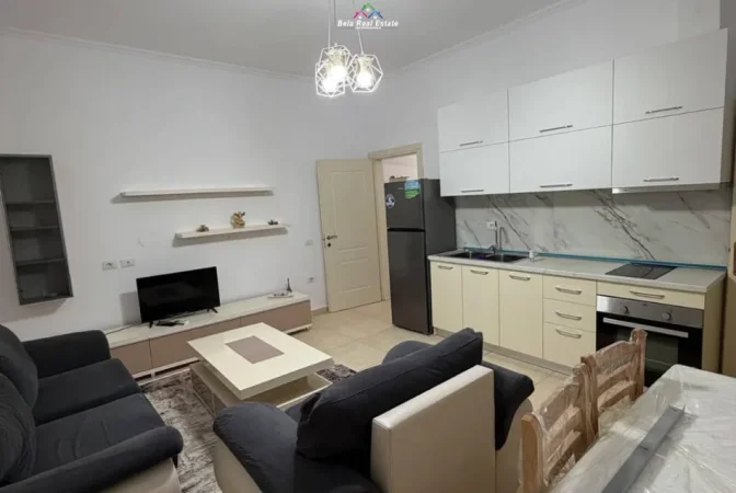 Tirane, jepet me qera apartament 1+1 Kati 1, 50 m² 420 € (Kopshti botanik)