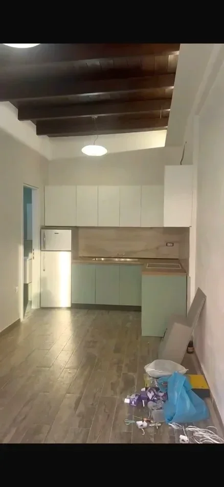 Jepet me qera apartament 1+1 tek Qytet Studenti, 450 Euro