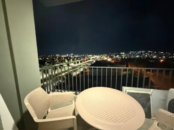 Tirane, jepet me qera apartament 1+1+Aneks+Ballkon Kati 4, 75 m² 550 € (bulevardi i ri)