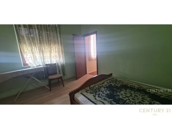 Tirane, jepet me qera apartament 1+1 Kati 1, 56 m² 350 € (rr e kavajes)