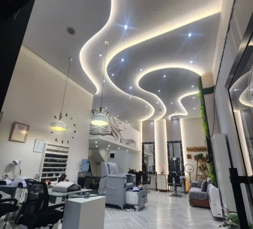 Tirane, jepet me qera ambjent biznesi Kati 1, 85 m² 1.450 € (Kompleksi Tirana Golden Park)