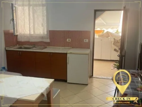 Tirane, jepet me qera apartament 1+1+Aneks+Ballkon Kati 2, 73 m² 400 € (Rruga Besim Fagu)