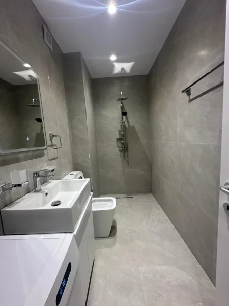 Tirane, shitet apartament 1+1+Ballkon Kati 9, 57 m² 189.000 € (Myslym Shyri)