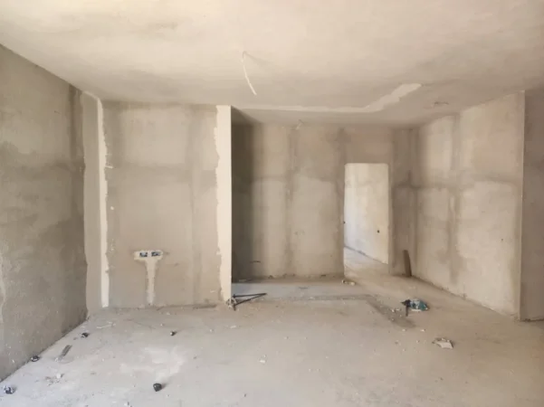 Tirane, shitet 2+1+Ballkon Kati 1, 100 m² 