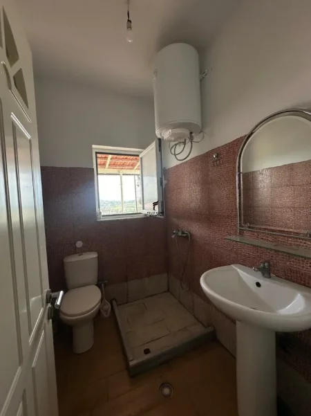 Tirane, jepet me qera apartament 1+1 Kati 4, 90 m² 350 € (KODRA E PRIFTIT)