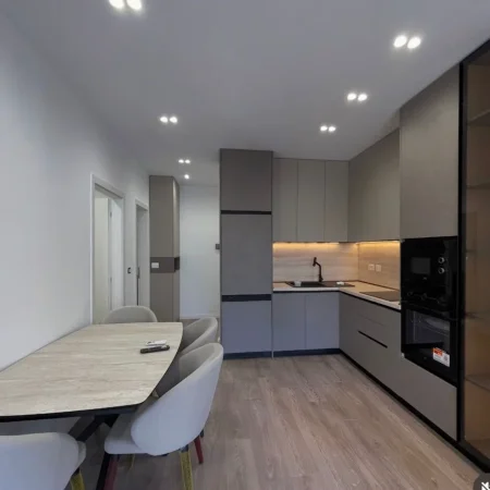Tirane, jepet me qera apartament 2+1+Ballkon , 85 m² 900 € (Zogu i Zi)