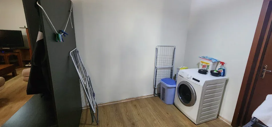 Tirane, jepet me qera apartament 2+1 Kati 1, 80 m² 500 € (Rruga Siri Kodra)