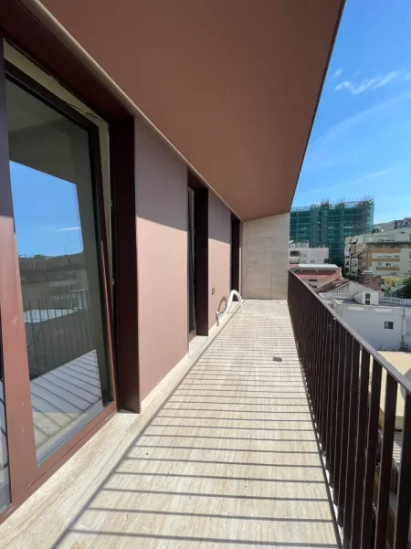 Tirane, jepet me qera zyre Kati 7, 116 m² 1.800 € (Parku Olimpik)
