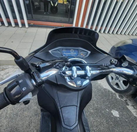 Tirane, shitet , e zeze 3.000 €