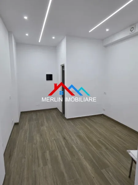 Tirane, shitet ambjent biznesi Kati 0, 27 m² 110.000 € (RRUGA BILAL GOLEMI,KOMUNA E PARISIT)