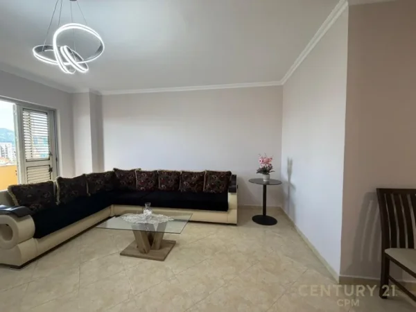 Tirane, shitet apartament 3+1 Kati 2, 131 m² 310.000 € (Qendra Kristal bot141505)