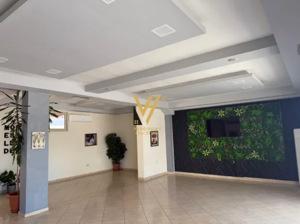 Tirane, jepet me qera ambjent biznesi Kati 0, 150 m² 1.050 € (LAPRAKE)